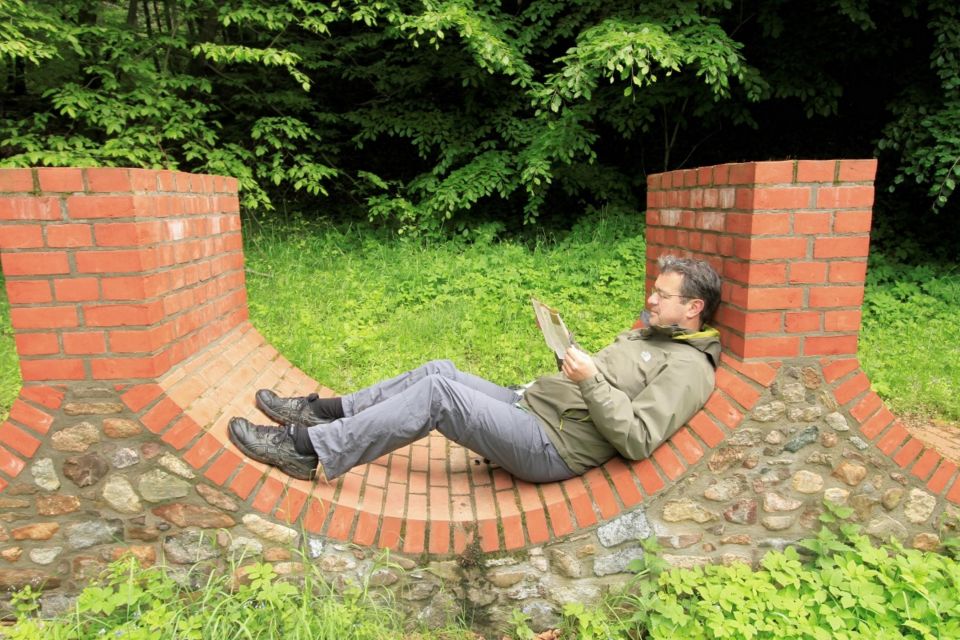Manuel Andrack auf dem Kunstwanderweg, Foto: Saenger