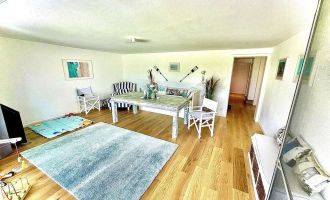 Eingang von draußen zum Wohnzimmer Eingang von draußen zum Wohnzimmer, Foto: Hüller