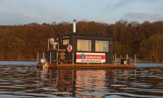 Saunafloß, Foto: Marian Sievert, Lizenz: Havelsauna Saunafloß